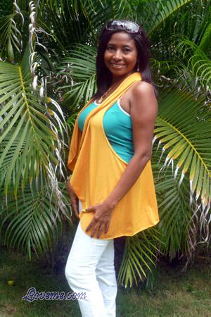 133755 - Raquel Age: 52 - Colombia