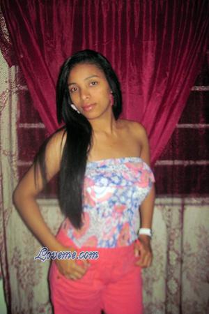 149061 - Madelein Age: 31 - Colombia