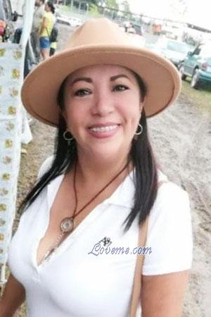 211468 - Ginette Age: 54 - Costa Rica