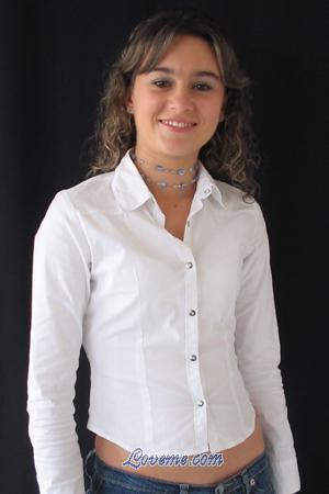 72837 - Carolina Age: 21 - Colombia