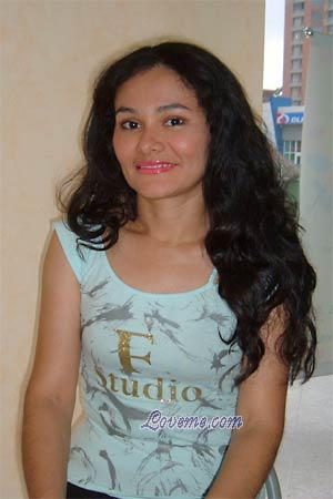 85096 - Glenia Age: 41 - Colombia