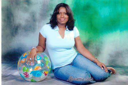 90095 - Luz Mary Age: 52 - Colombia