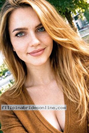 beautiful Ukrainian women